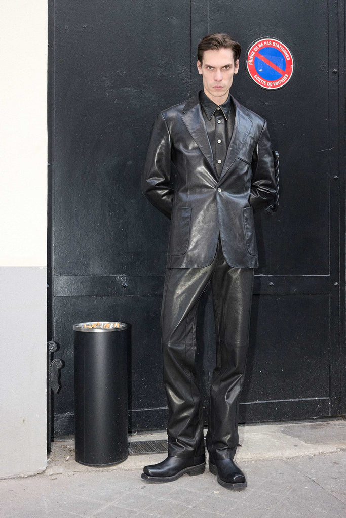 Black Wide Shoulder Calf Leather Blazer