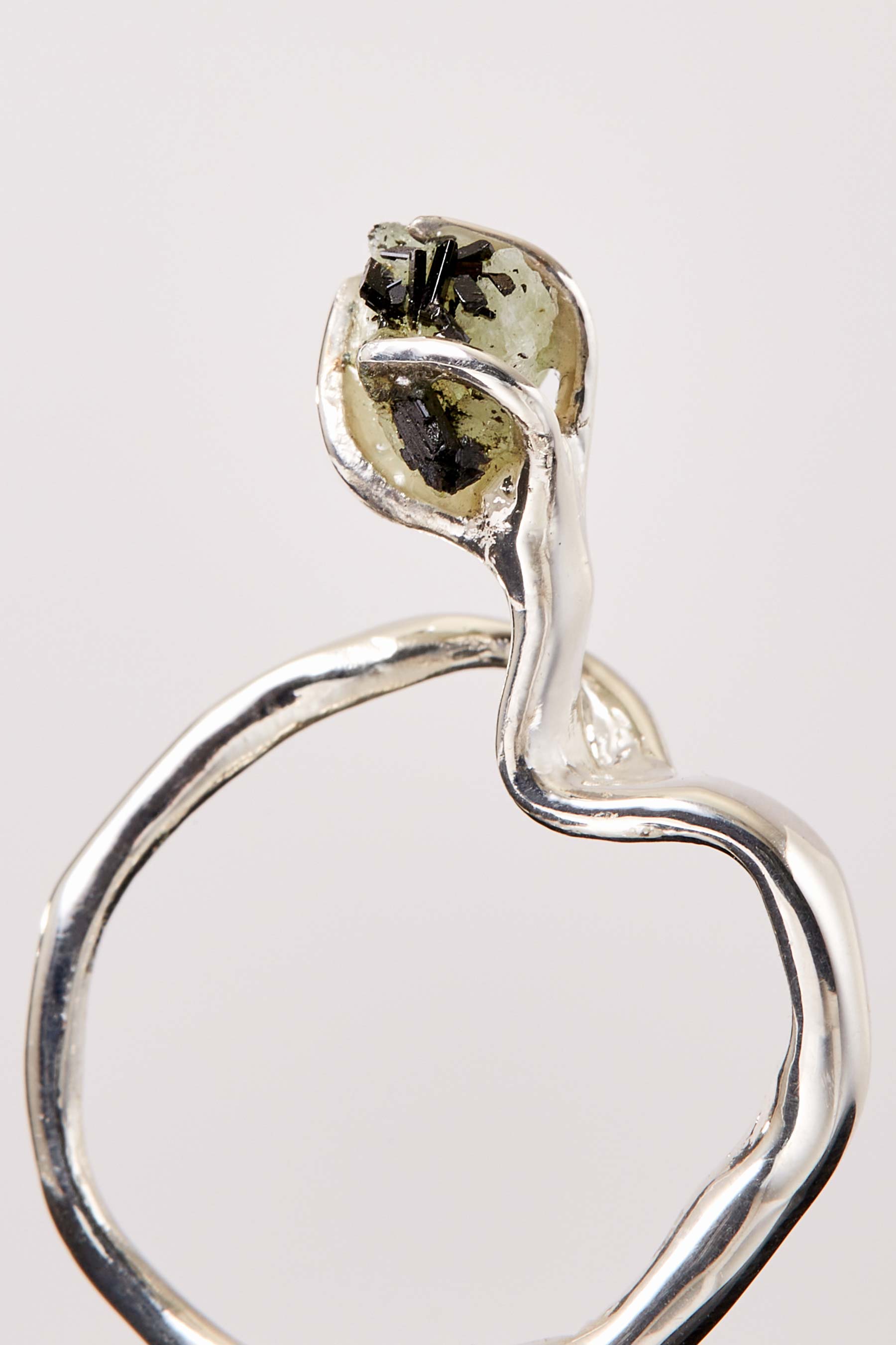 Hammer-crafted Silver Ring with White Babingtonite