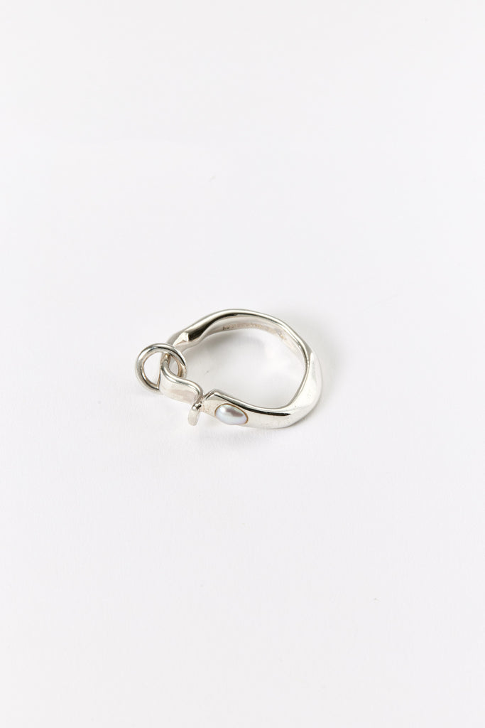 Hammer-crafted Silver Ring with Akoya Pearl