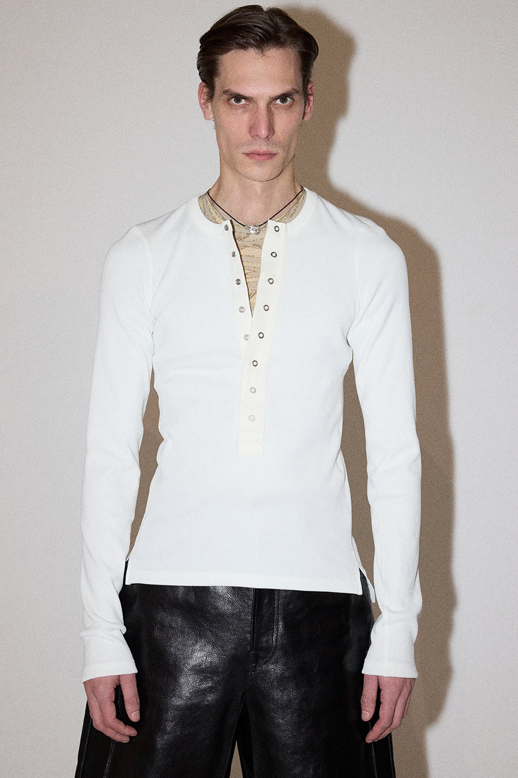 White Second Skin Hanley Neck Buttoned T-shirt