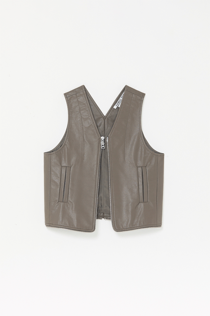 Taupe INNOVERA™ Biofabricated Full Grain Alt-Leather Transform Bag Vest