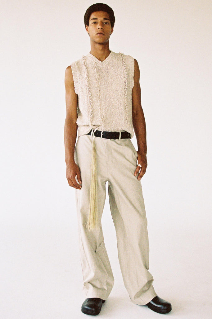 Beige V-mockneck Knitted Cropped Vest