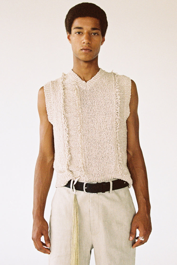 Beige V-mockneck Knitted Cropped Vest