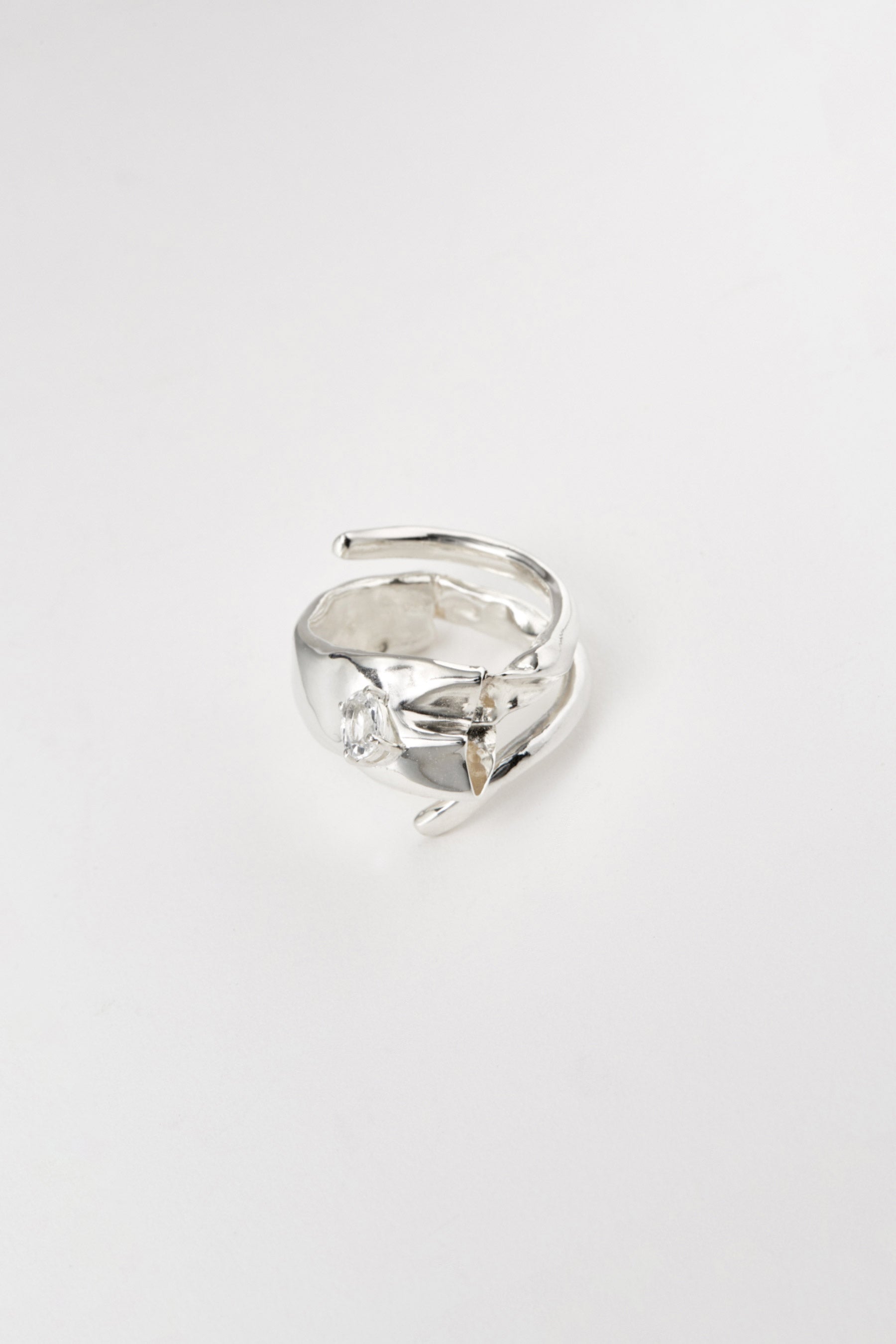 Spiral Silver Shirt Ring 001 with Topaz