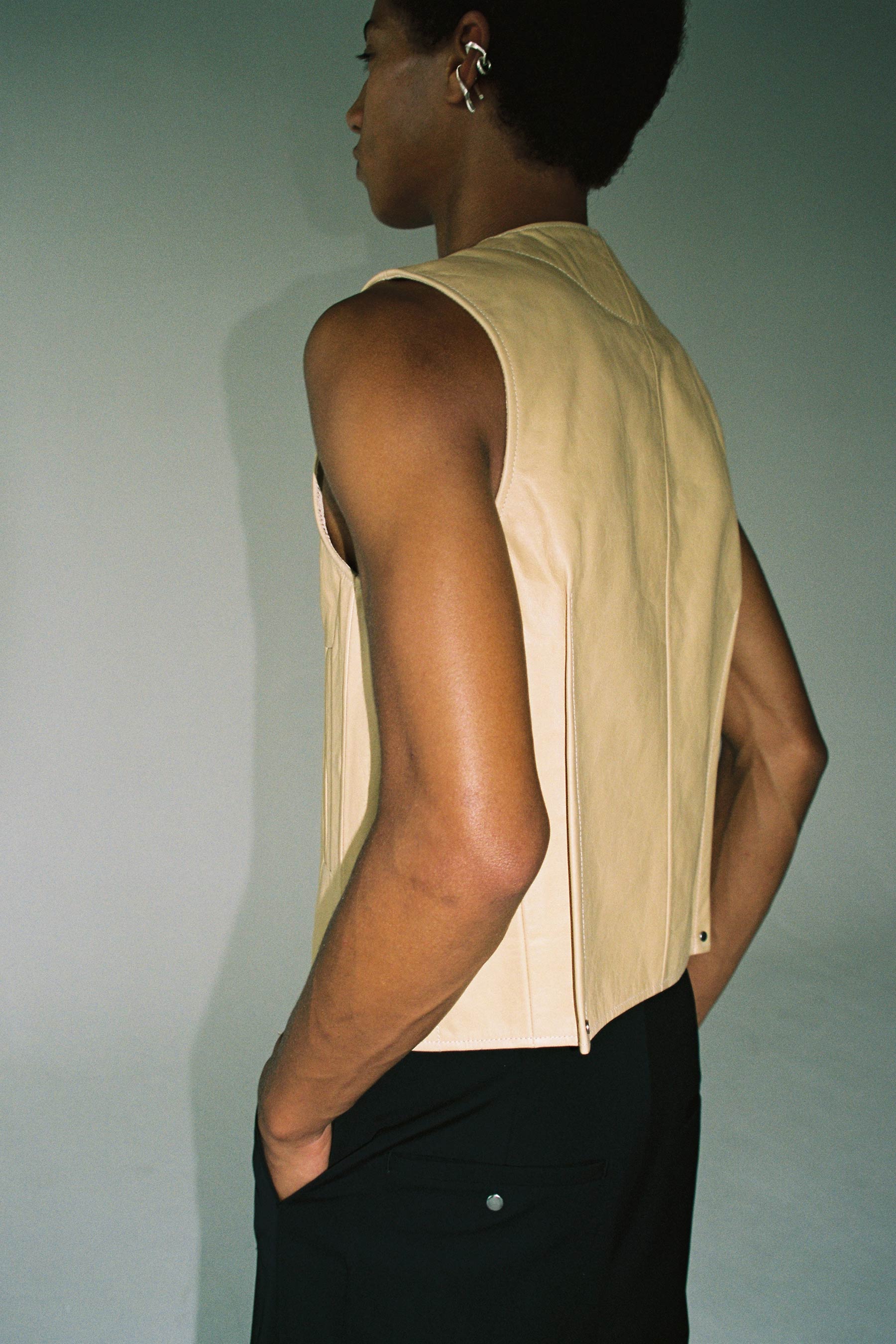 Beige Calf Leather 2-way Pocket Vest