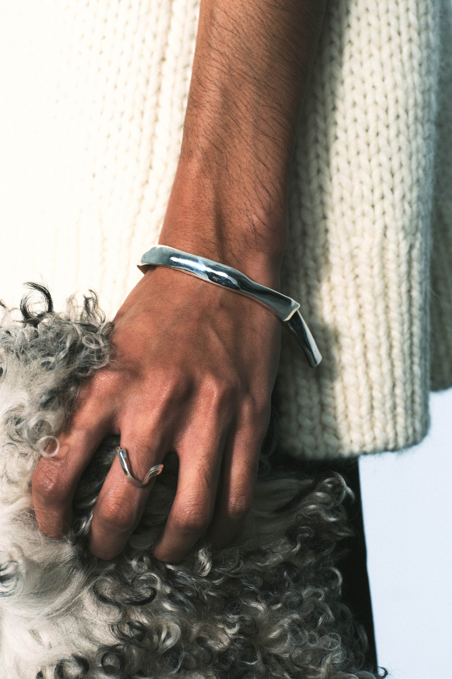 Silver Hammer-crafted Bangle