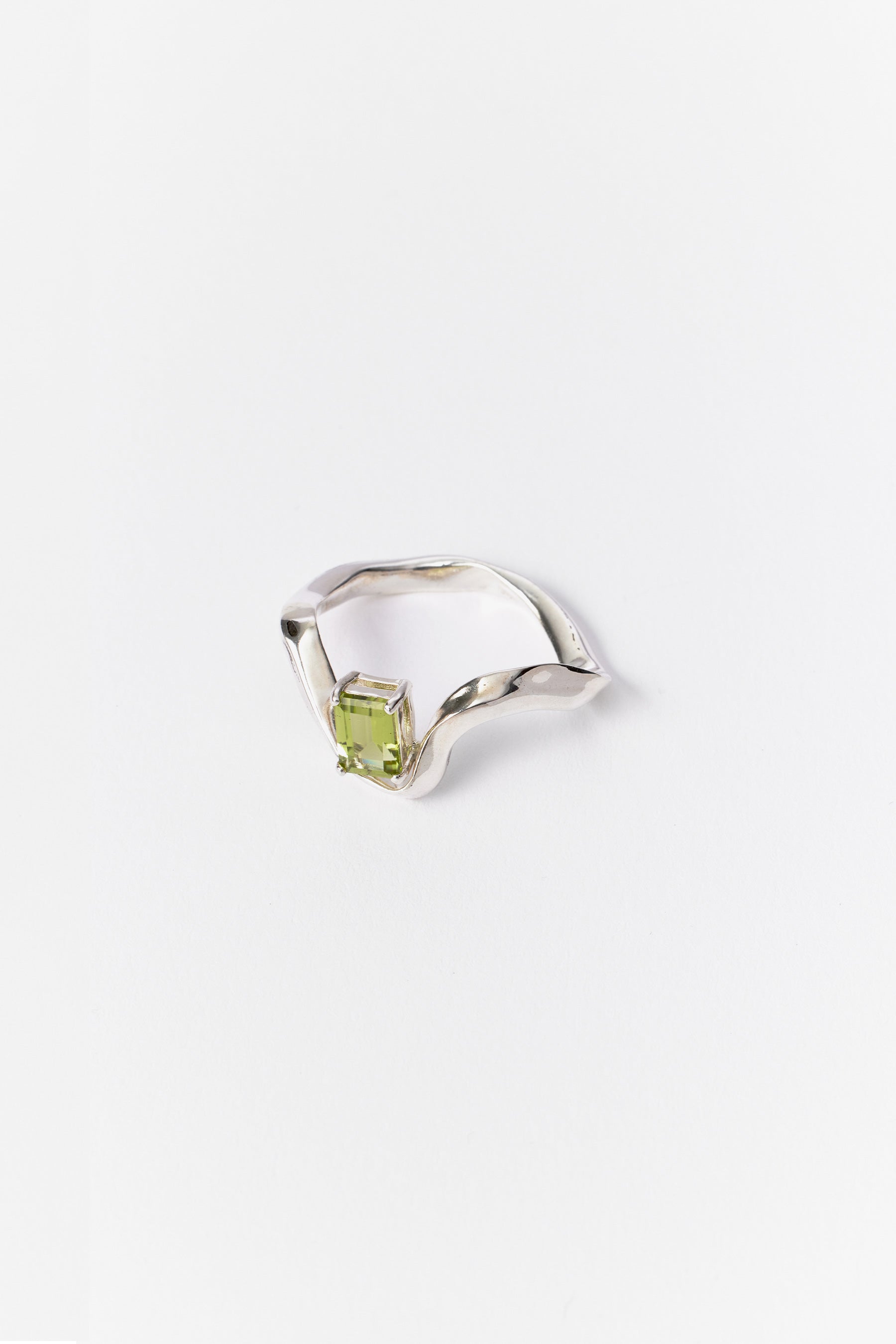 Hammer-crafted Square Tube Ring with Green Peridot