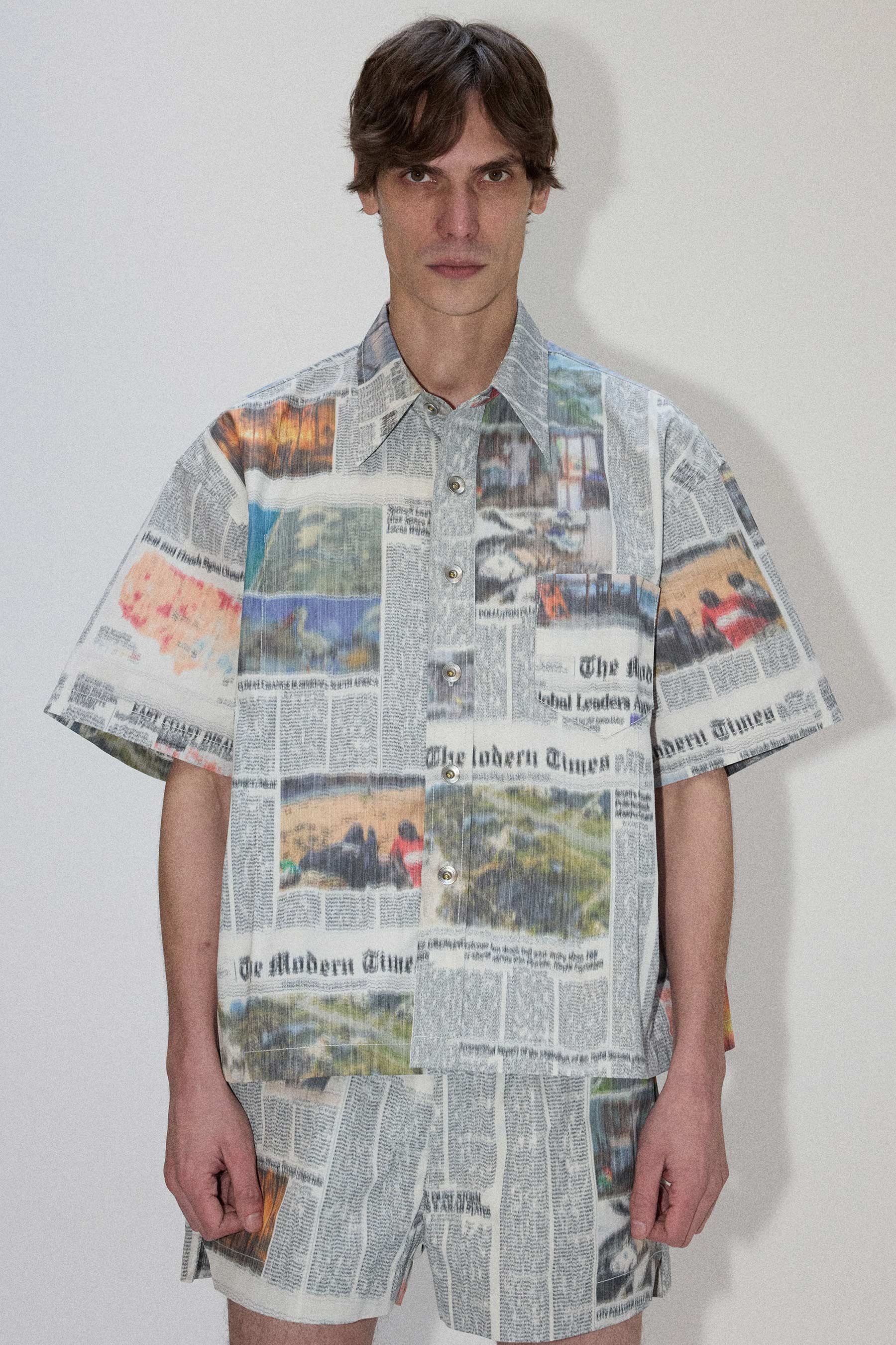 Mixed Cuboid Printed Newspaper Short Sleeved Shirt