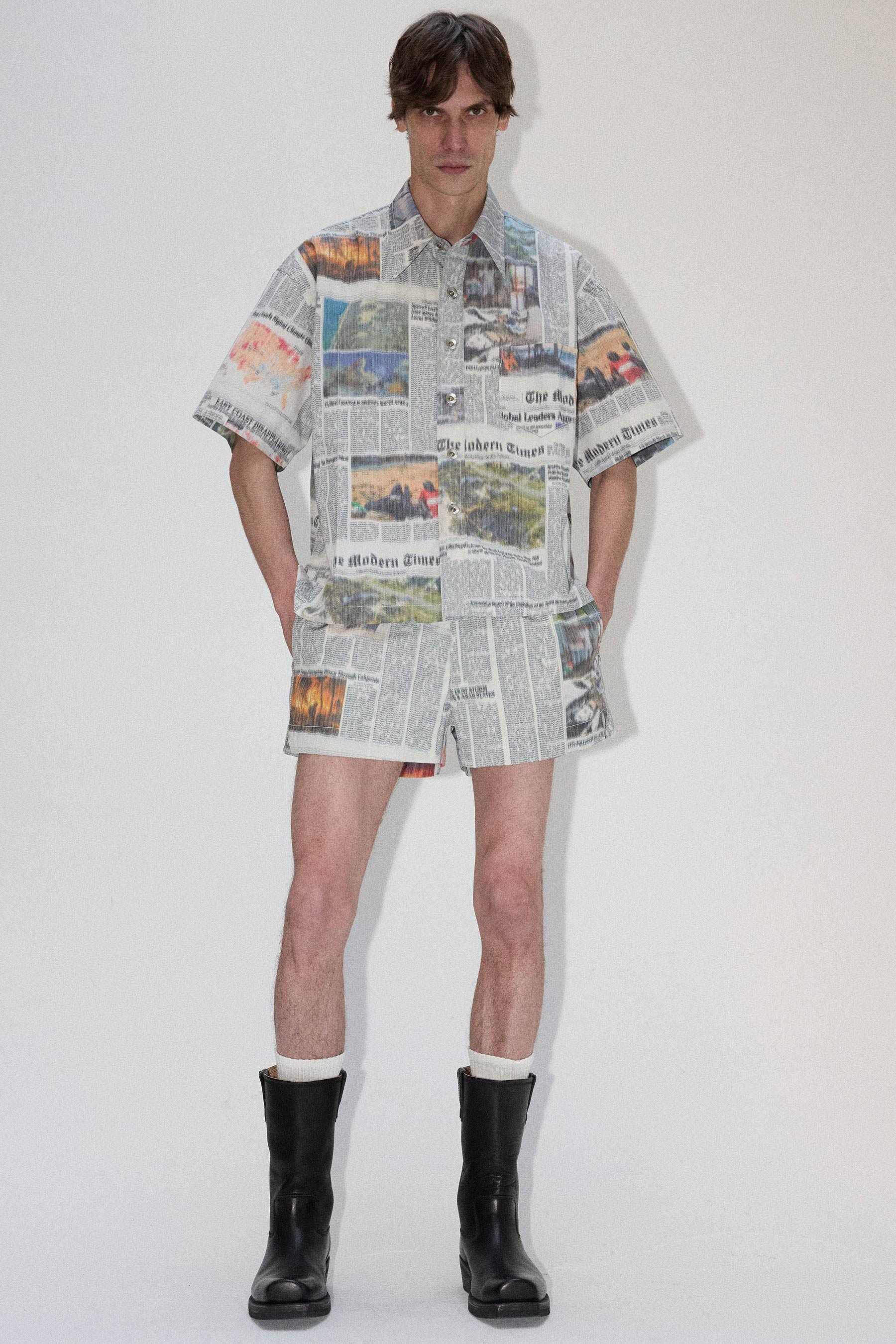 Mixed Cuboid Printed Newspaper Short Sleeved Shirt