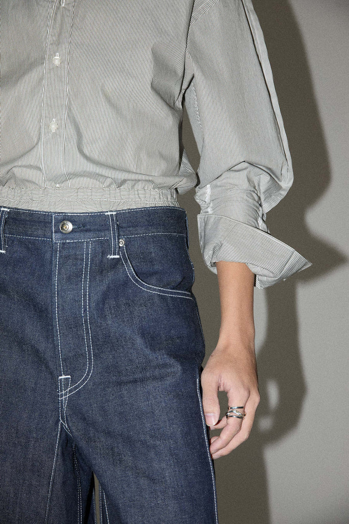 Black Stripe Trapezium XY-plane Sleeves-holder Shirt