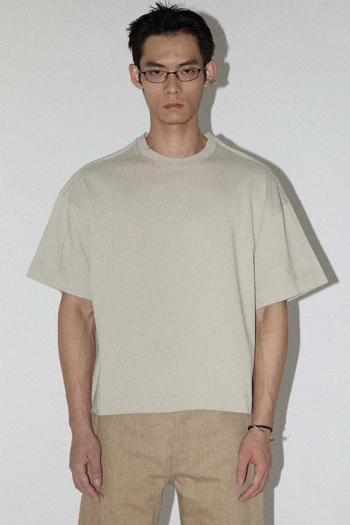 Beige Square XY-plane Sleeves-holder T-shirt