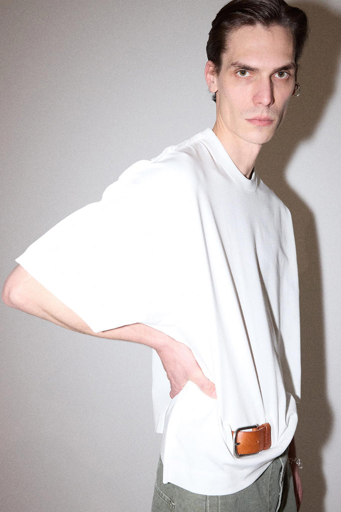 White Square XY-plane Belt T-shirt