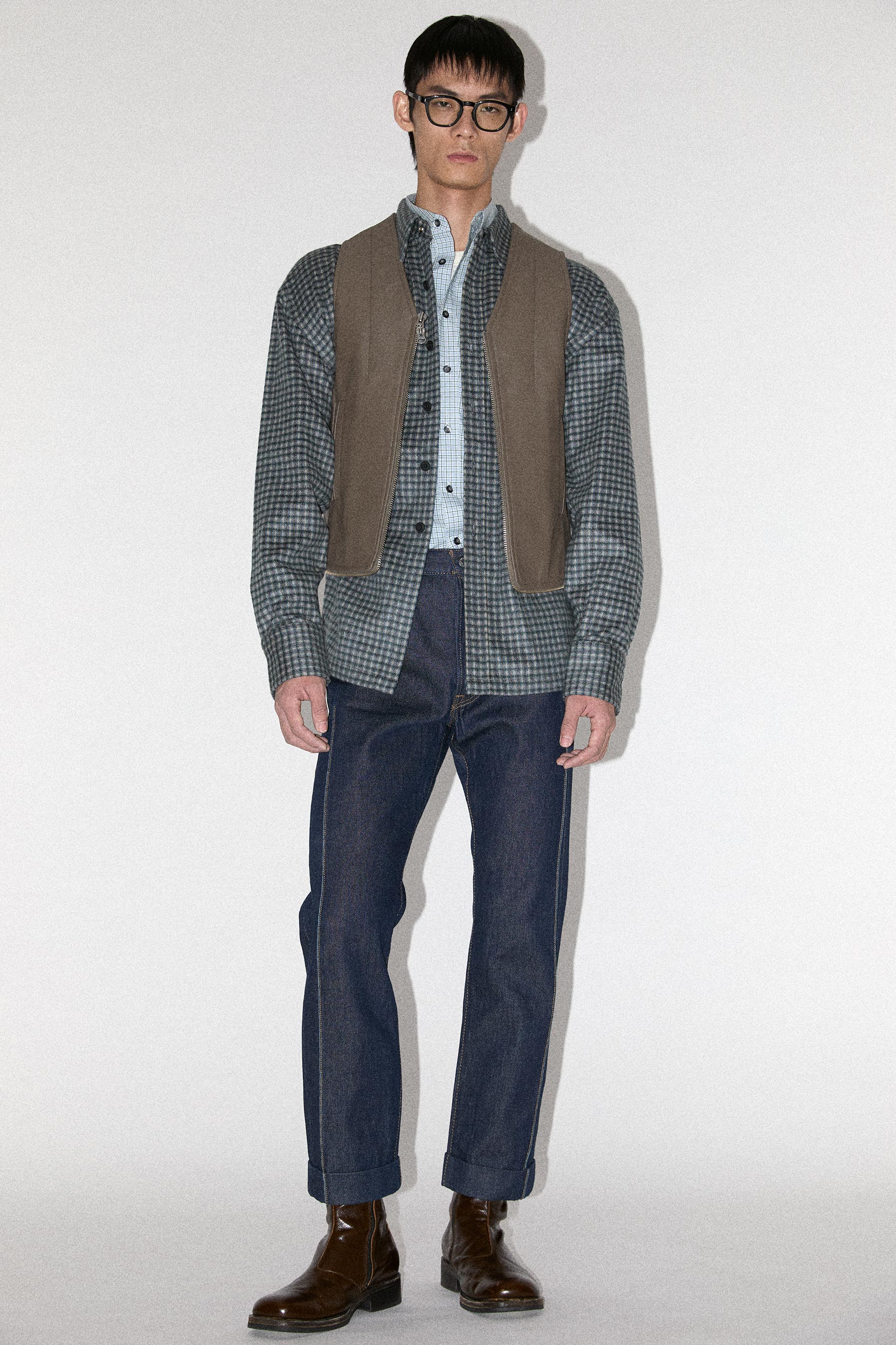 Taupe INNOVERA™ Biofabricated Full Grain Alt-Leather Transform Bag Vest