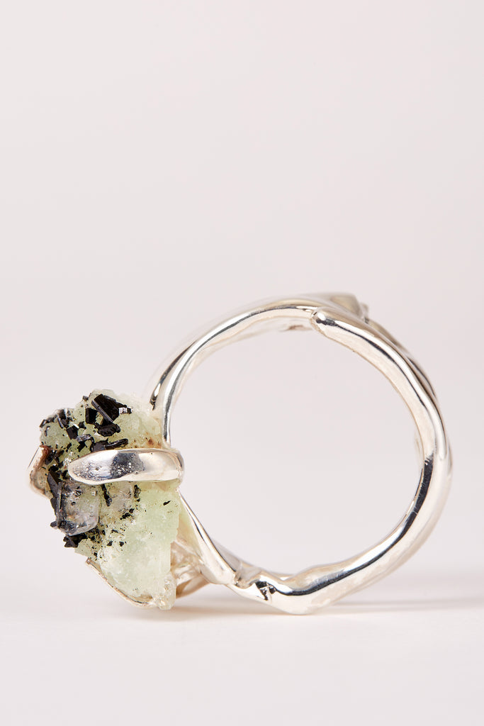 Hammer-crafted Silver Ring with White Babingtonite